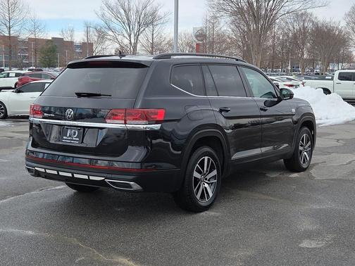 2023 Volkswagen Atlas 2.0T SE