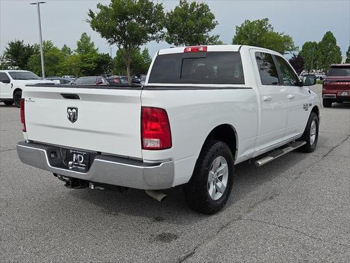 2019 RAM 1500 SLT