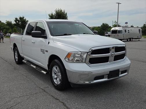 2019 RAM 1500 SLT