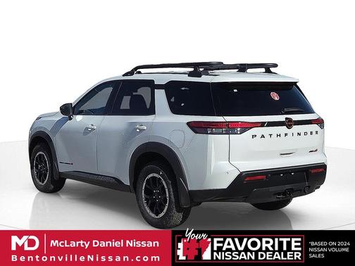 Everest White Pearl Tricoat 2026 Nissan Pathfinder Rock Creek