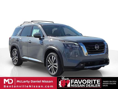 2025 Nissan Pathfinder Platinum 4WD