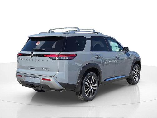 2025 Nissan Pathfinder Platinum 4WD