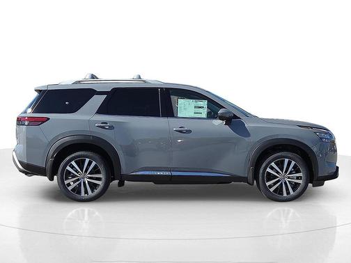 2025 Nissan Pathfinder Platinum 4WD