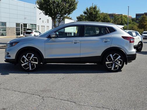 2022 Nissan Rogue Sport SL