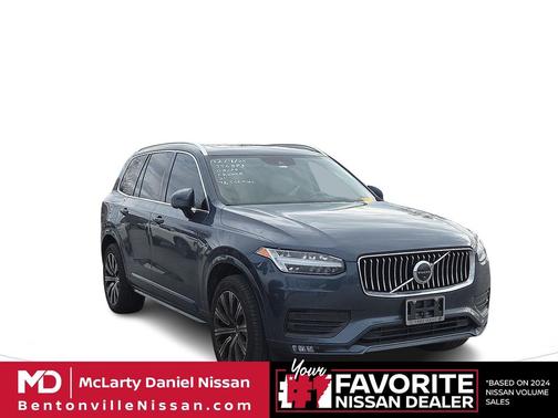 2021 Volvo XC90 T6 Momentum