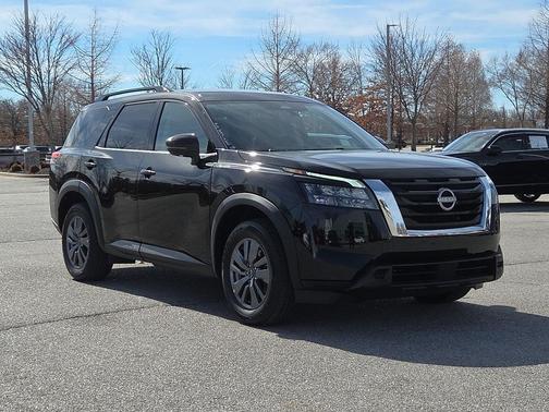 2025 Nissan Pathfinder SV FWD