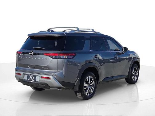2025 Nissan Pathfinder SL 4WD