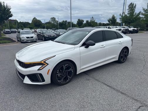 Snow White Pearl 2025 Kia K5 GT-Line