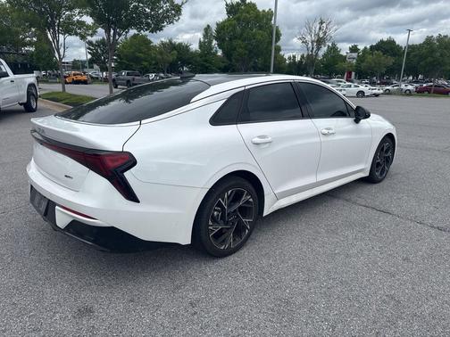 Snow White Pearl 2025 Kia K5 GT-Line