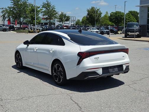 Snow White Pearl 2025 Kia K5 GT-Line