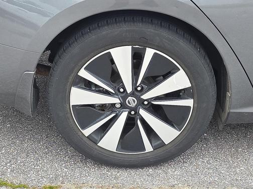2020 Nissan Altima 2.5 SV