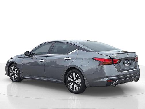 2020 Nissan Altima 2.5 SV