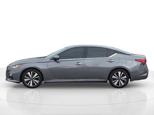 2020 Nissan Altima 2.5 SV