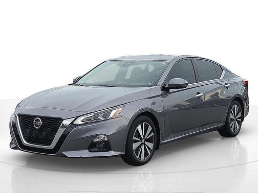 2020 Nissan Altima 2.5 SV