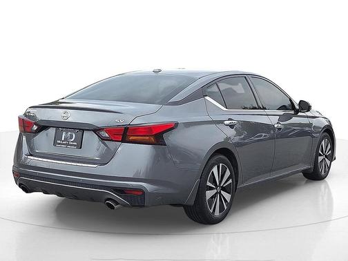2020 Nissan Altima 2.5 SV