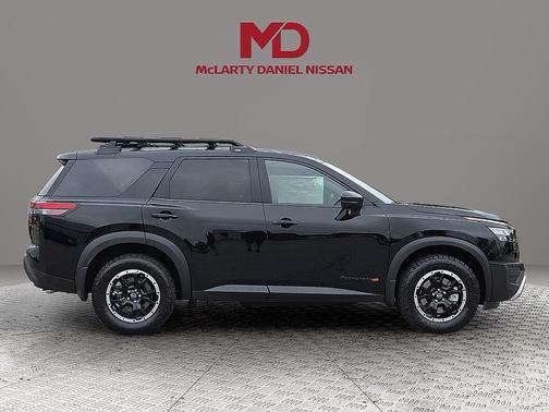 2025 Nissan Pathfinder Rock Creek 4WD