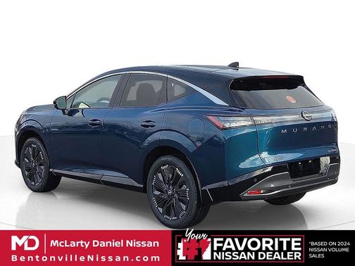 Aurora Blue Pearl Metallic/Super Black 2026 Nissan Murano Platinum
