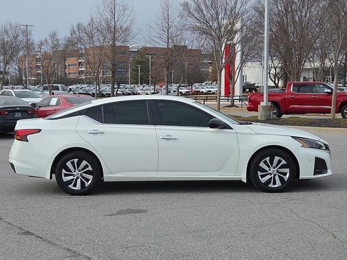 2024 Nissan Altima S FWD