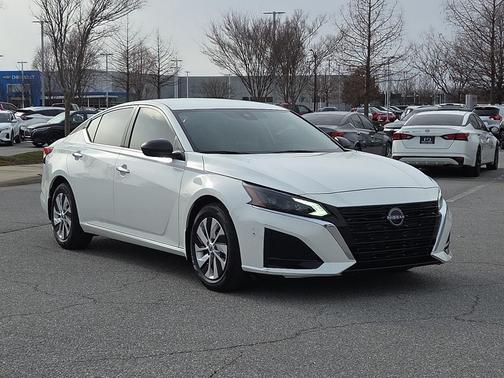 2024 Nissan Altima S FWD