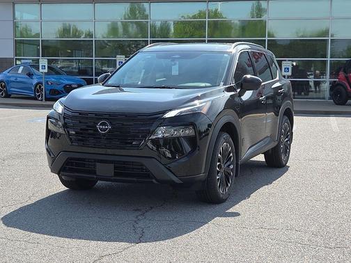 Super Black 2026 Nissan Rogue Dark Armor