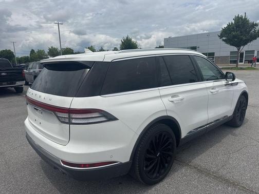 PRISTINE WHITE MET 3C 2023 Lincoln Aviator Reserve