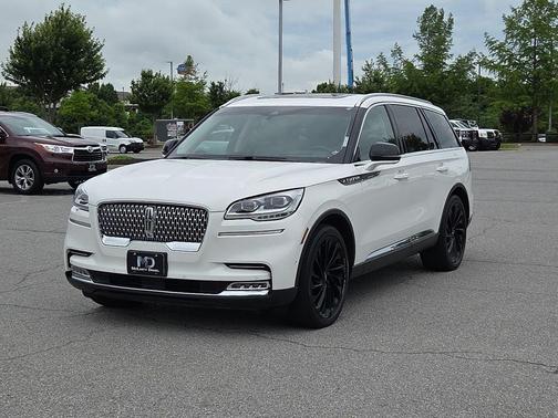 PRISTINE WHITE MET 3C 2023 Lincoln Aviator Reserve