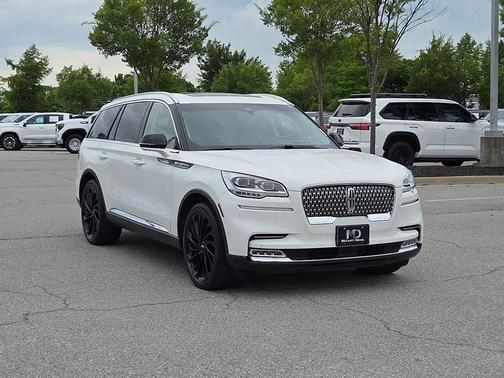 PRISTINE WHITE MET 3C 2023 Lincoln Aviator Reserve