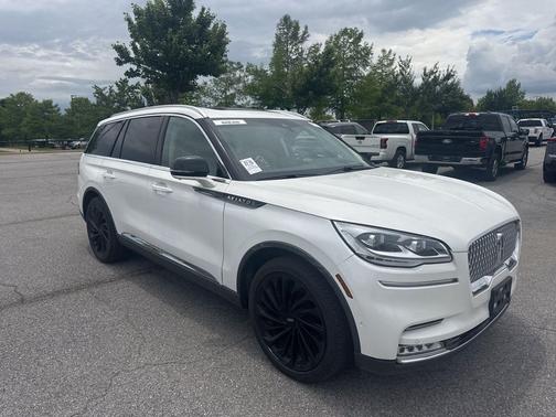 PRISTINE WHITE MET 3C 2023 Lincoln Aviator Reserve