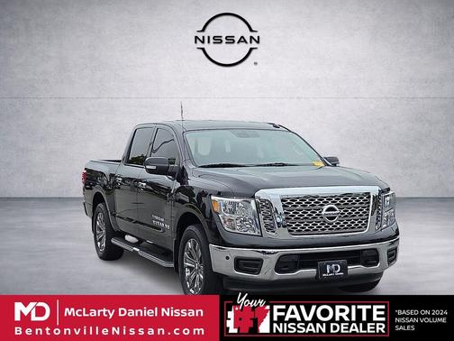 Magnetic Black 2018 Nissan Titan SV