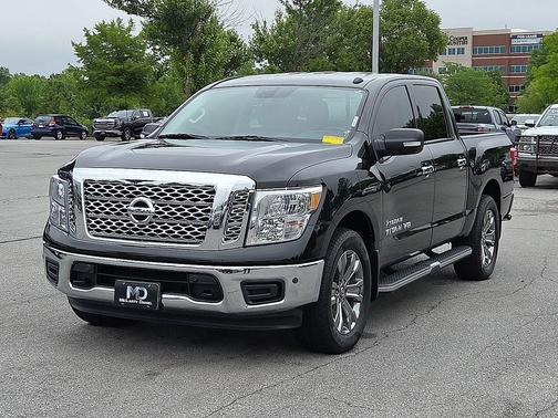 Magnetic Black 2018 Nissan Titan SV