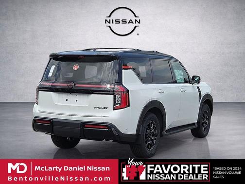 Aspen White Tricoat/Super Black 2026 Nissan Armada PRO-4X