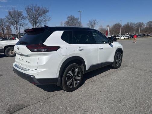 2024 Nissan Rogue SL