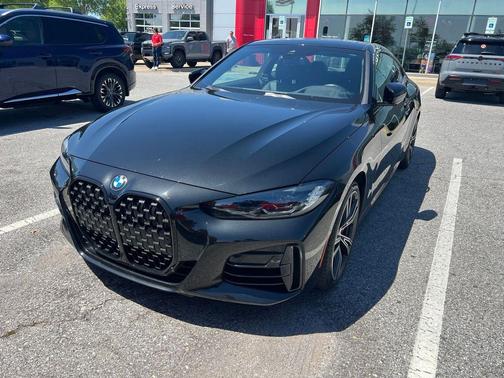 Black Sapphire Metallic 2022 BMW M440 i xDrive