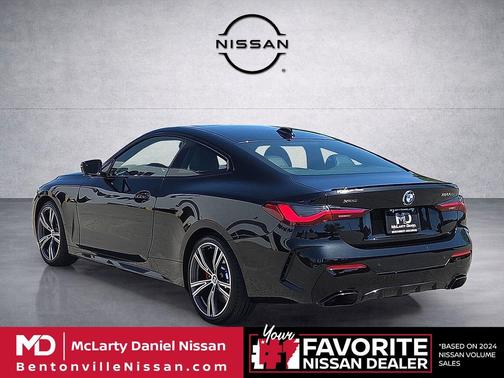 Black Sapphire Metallic 2022 BMW M440 i xDrive