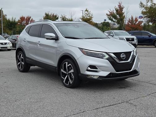 2022 Nissan Rogue Sport SL