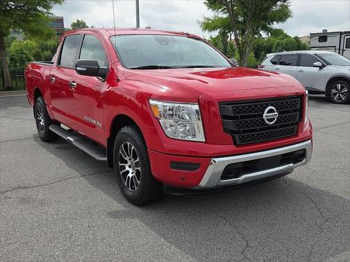 2020 Nissan Titan SV