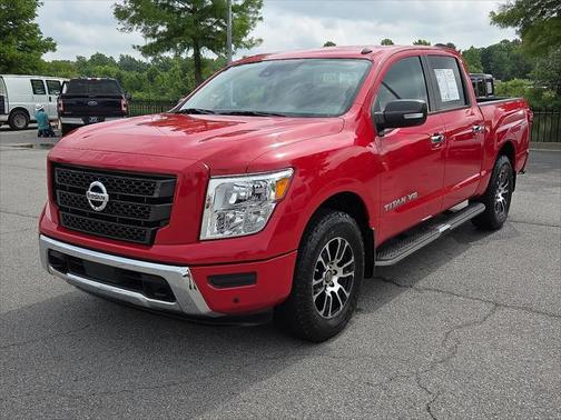 2020 Nissan Titan SV