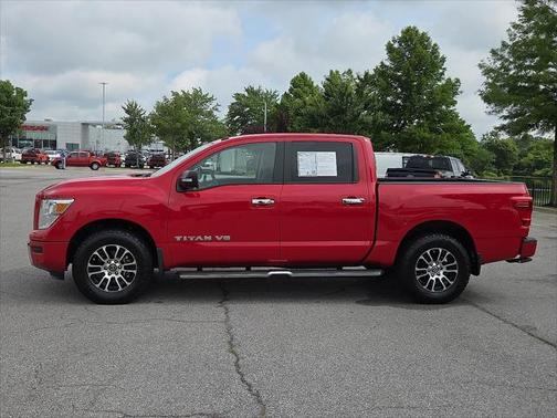 2020 Nissan Titan SV
