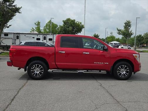 2020 Nissan Titan SV