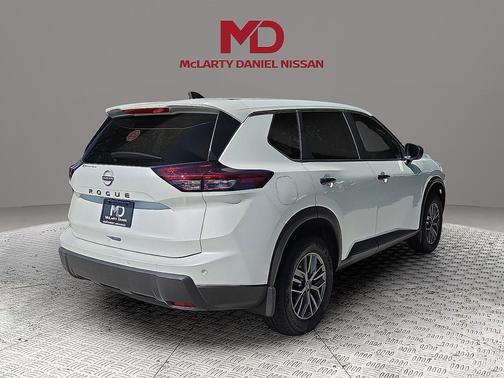 2025 Nissan Rogue S