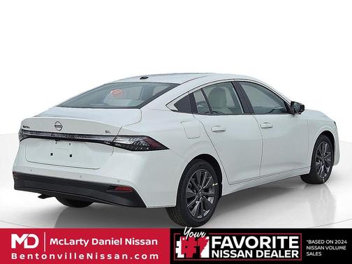 Aspen White Tricoat 2026 Nissan Sentra SL