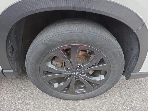 Crystal White Pearl 2022 Subaru Forester Sport