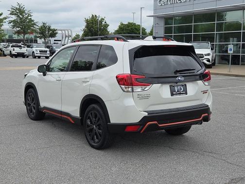 Crystal White Pearl 2022 Subaru Forester Sport