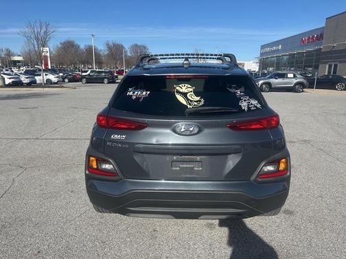 2020 Hyundai KONA SEL Plus