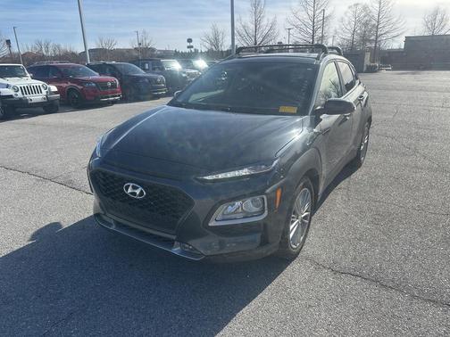 2020 Hyundai KONA SEL Plus