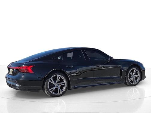 2022 Audi e-tron GT Premium Plus