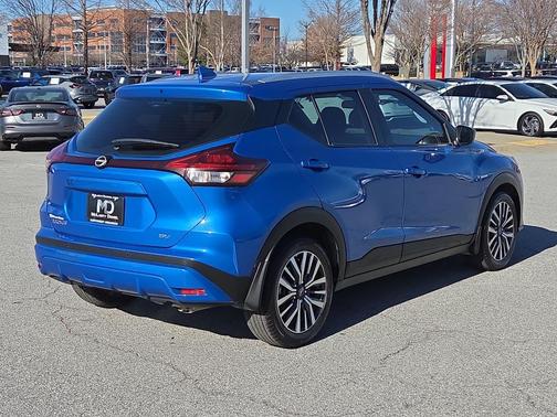 2022 Nissan Kicks SV