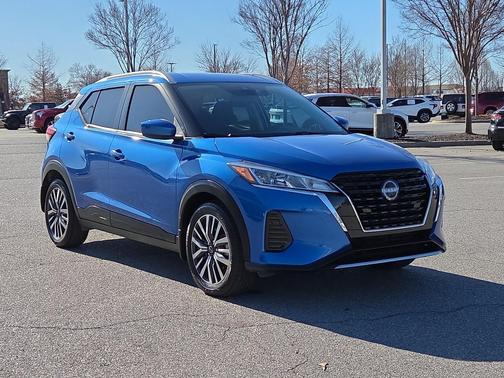 2022 Nissan Kicks SV