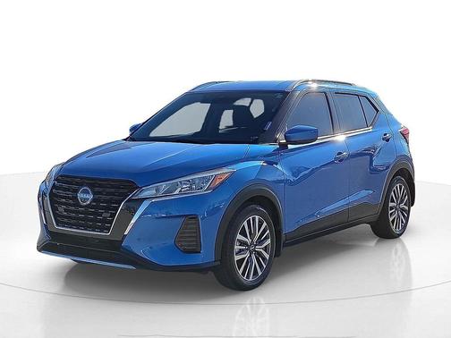 2022 Nissan Kicks SV
