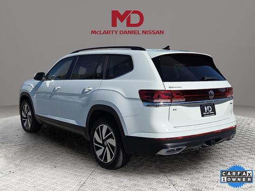 2024 Volkswagen Atlas 2.0T SE w/Technology 4MOTION